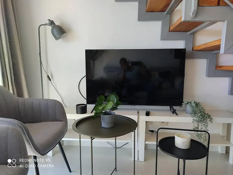 Apartamento Duplex de 3 habitaciones en Ciudad Juan Bosch